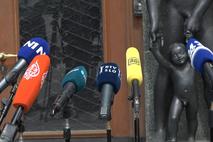 Izjava za medije. Mikrofon.
