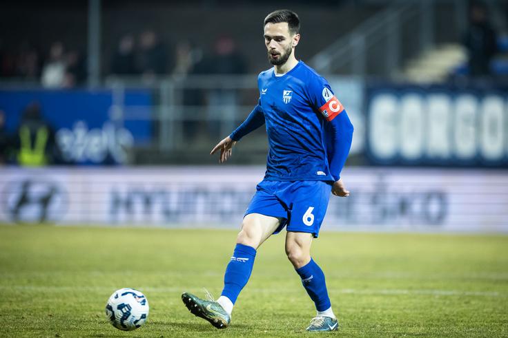 Darko Hrka je bil del Krkine ekipe, ki je v sezoni 2020/21 po preobratu Kopra ostala pred vrati prvoligaškega nogometa. | Foto: Jure Banfi/alesfevzer.com