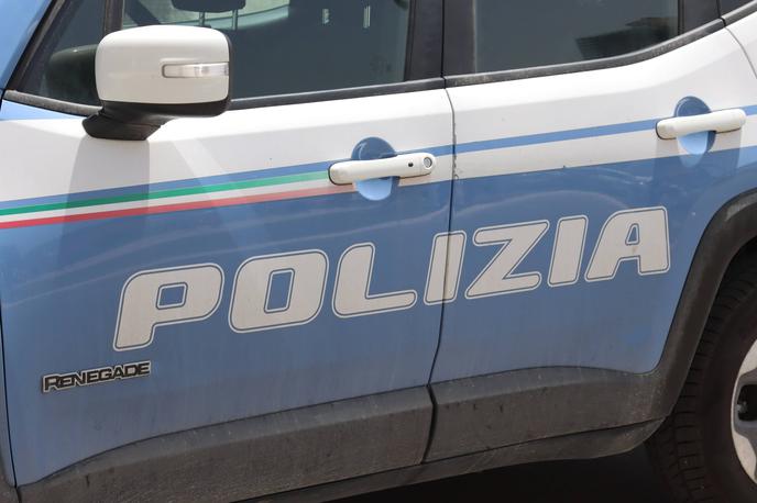 Policija Italija | V obsežni operaciji italijanske policije je sodelovalo približno 500 njenih pripadnikov. | Foto Guliverimage