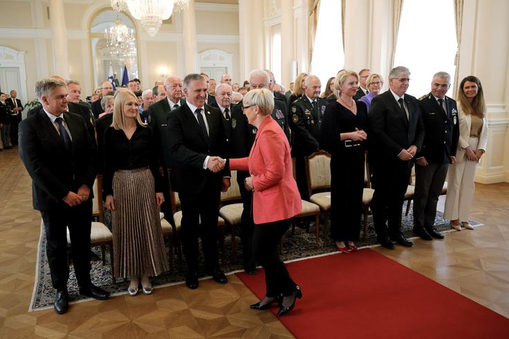 Nataša Pirc Musar Žrtvam, ranjenim in njihovim svojcem je Pirc Musar izrazila globoko hvaležnost in spoštovanje ter se jim v imenu države zahvalila za njihovo požrtvovalnost. | Foto: STA