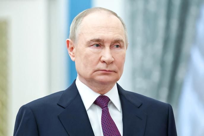 Vladimir Putin | Ozadje pogovora naj bi uradniki dobro poznali, navaja Wall Street Journal. | Foto Reuters