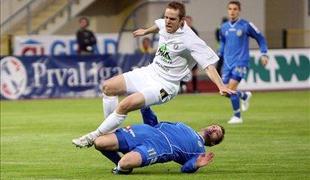 Travner na operaciji, prihaja QPR