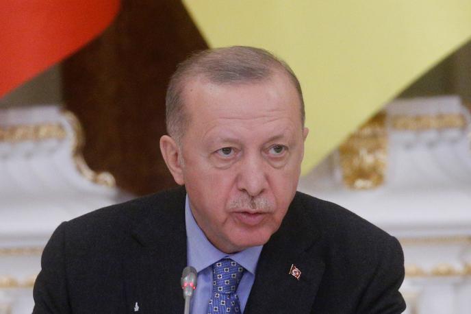 erdogan | Da Turčija še ne bo ratificirala vstopa Švedske v zavezništvo, je Erdogan v sredo dejal v telefonskem pogovoru z nemškim kanclerjem Olafom Scholzem.  | Foto Reuters
