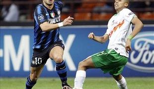 Inter lovi Tottenham brez Sneijderja