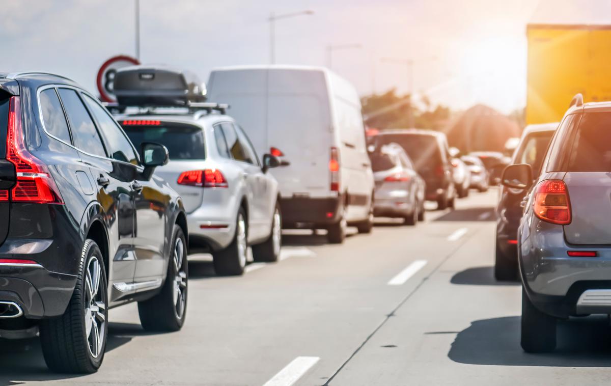 Prometni zastoj | Previdno in strpno na cesti. | Foto Shutterstock