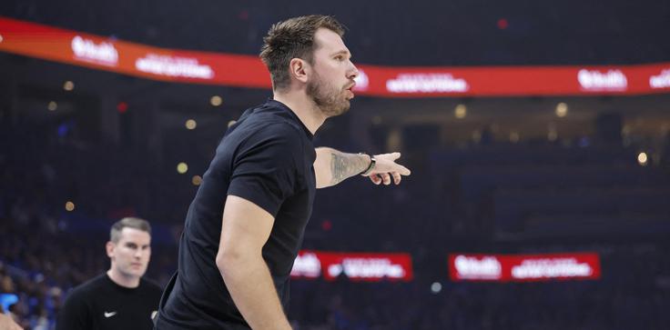 "Zelo težko je le sedeti in jih gledati, kako igrajo," priznava žal še vedno poškodovani najboljši strelec lige NBA. | Foto: Reuters