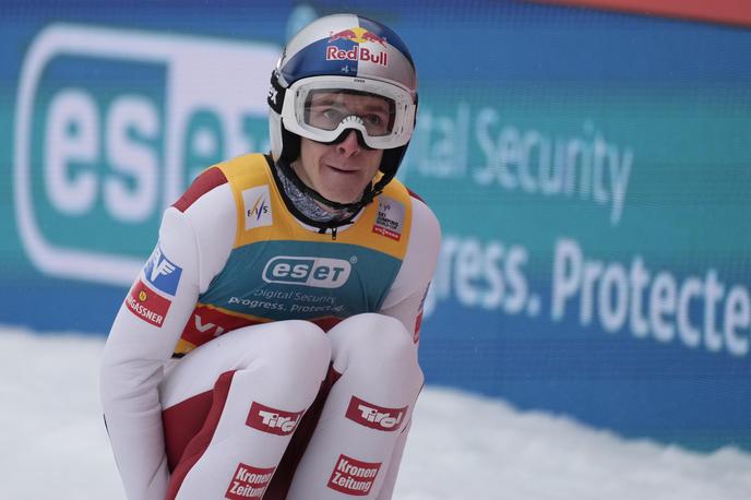 Daniel Tschofenig | Daniel Tschofenig je bil pod drobnogledom po sobotni zmagi. Razlog je bil v zadrgi. | Foto Guliverimage