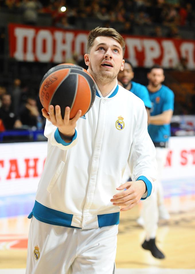 Luka Dončič je pred odhodom v ZDA blestel v dresu Reala. | Foto: Sportida