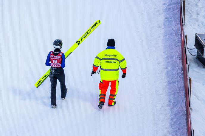 Sophie Sorschag | Kosovska epizoda se je za avstrijsko skakalko Sophie Sorschag slabo končala.  | Foto Guliverimage