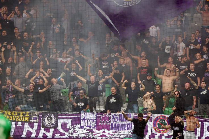 Mariborski navijači so zadnjo zmago v Stožicah na večnem derbiju z Olimpijo proslavljali pred štirimi leti. | Foto: Aleš Fevžer