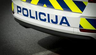 V Ljubljanico potonilo domnevno ukradeno vozilo