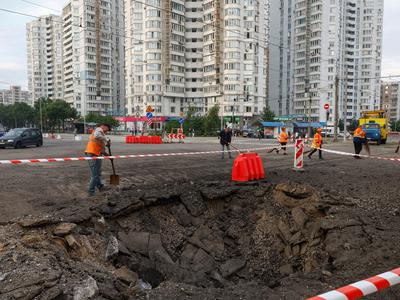 V ruskih napadih na Kijev več ranjenih
