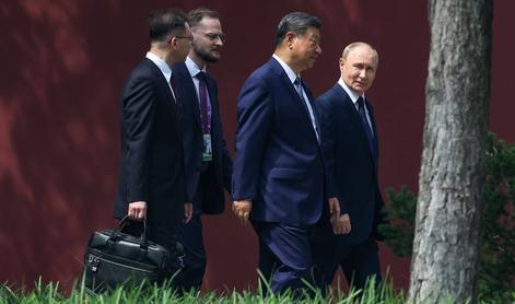 Reuters izbrisal posnetek Ši Džinpinga in Putina. Kaj je v ozadju?