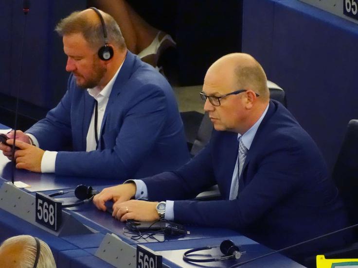 V vladi Marjana Šarca je bil Klemen Grošelj državni sekretar na ministrstvu za obrambo. Na volitvah v Evropski parlament leta 2019 pa je bil izvoljen za poslanca.  | Foto: STA/Katja Kodba