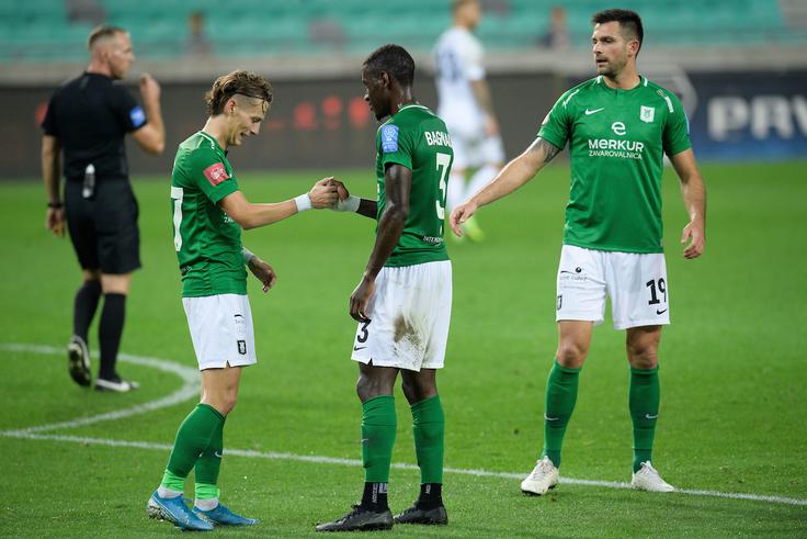 Miral Samardžić bo lahko v sredo računal tudi na pomoč Mackyja Bagnacka, ki ga zaradi kazni ni bilo proti Celju.  | Foto: SPS/Sportida