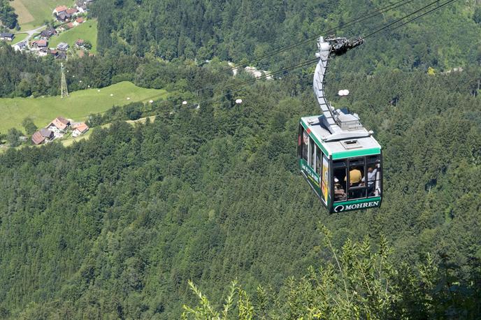 nihalka, Karren, Avstrija | Žičnica vozi iz mesta Dornbirn do gore Karren, ki je visoka približno 970 metrov ter ponuja lep razgled na Bodensko jezero in švicarske Alpe. | Foto Guliverimage