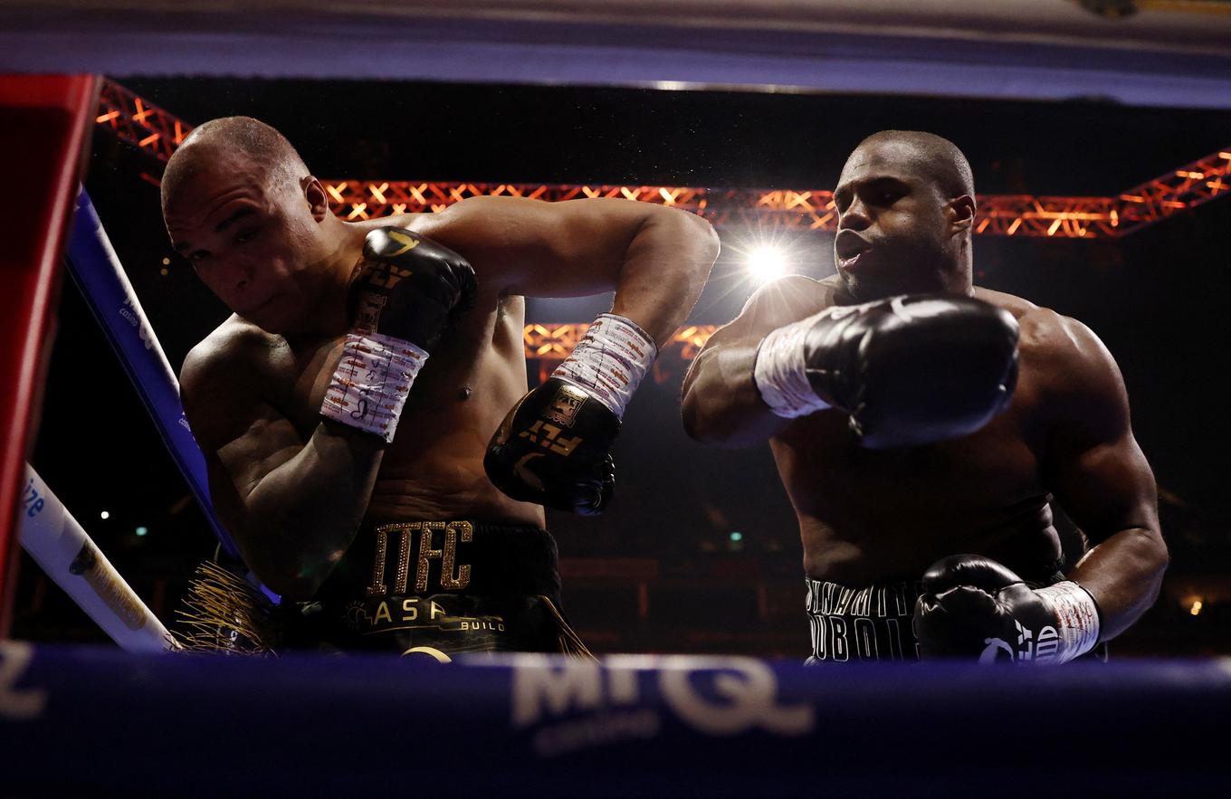 Dubois z bleščečo zmago obranil naslov WBO