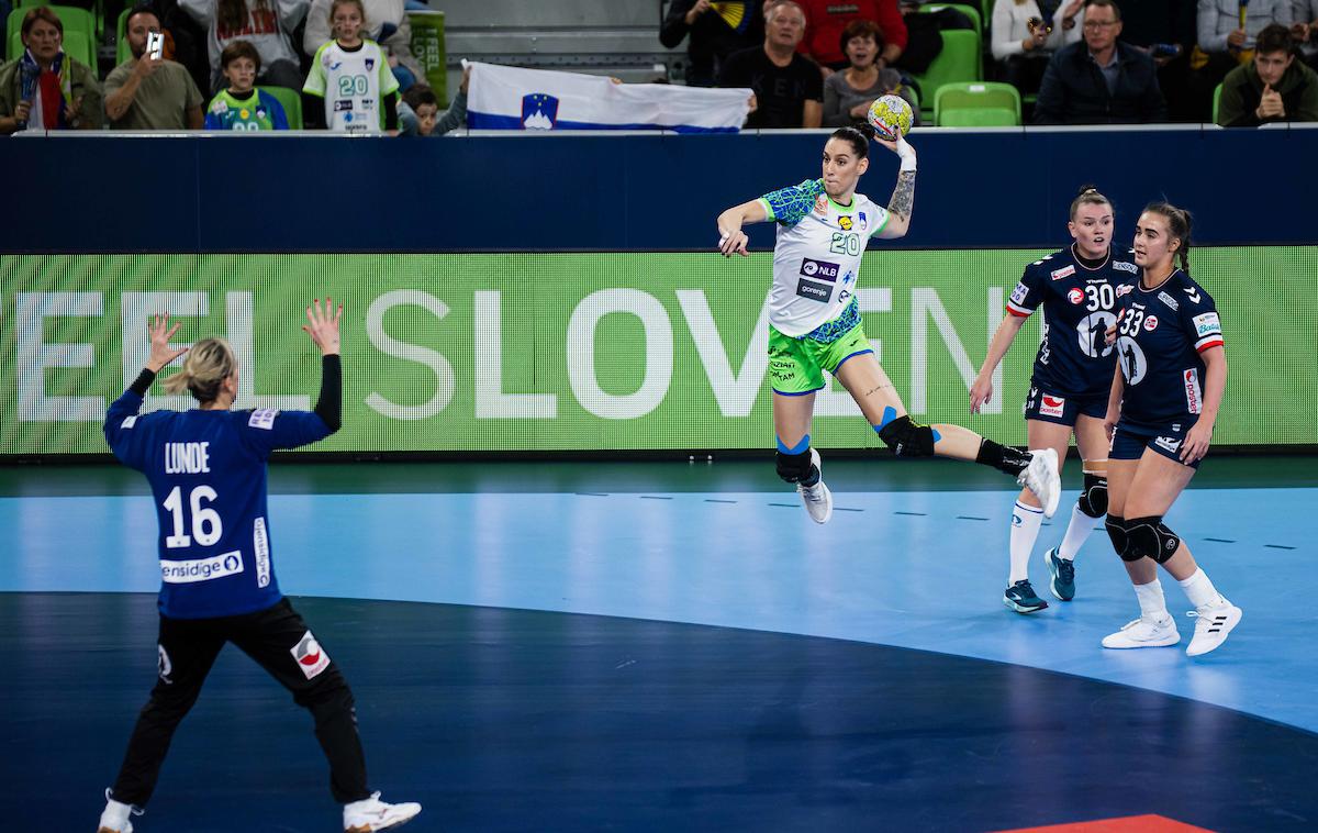 Slovenska rokometna reprezentanca Slovenija - Norveška Alja Varagić | Foto Grega Valančič/Sportida