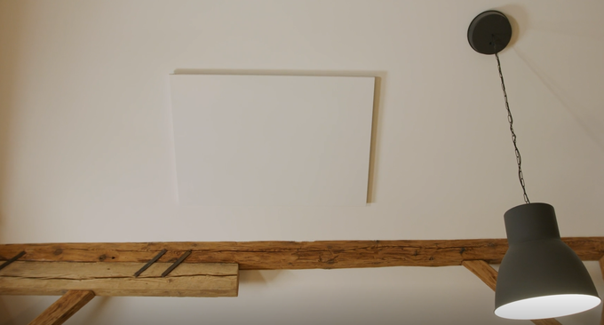 Pravilno dimenzioniran IR-panel dela približno štiri ure dnevno. IR-panel lahko namestimo tudi na strop in tako prihranimo prostor ob stenah. | Foto: 