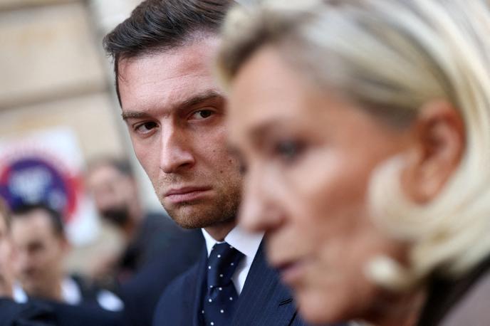 Jordan Bardella in Marine Le Pen | Jordan Bardella je veljal za kandidata Nacionalnega zbora, če Marine Le Pen ne bi mogla kandidirati. Omilitev kazni za Marine Le Pen je tako razblinila njegovo upanje, da bi postal najmlajši francoski predsednik v zgodovini. | Foto Reuters
