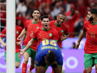 Med najboljših osem še Maroko in Kamerun