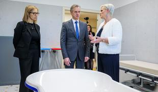 Robert Golob zagotovil, da otroci in starši ne bodo ostali sami