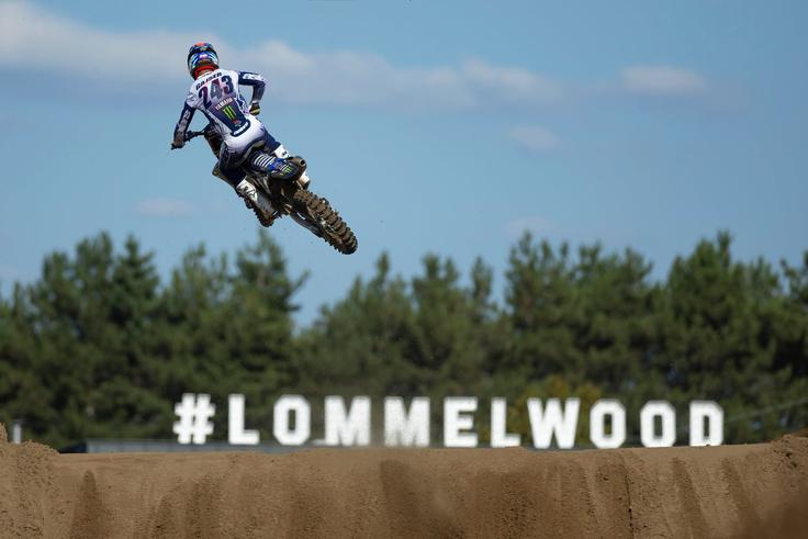 Tim Gajser je bil v prvi vožnji tretji, a tik za De Wolfom. | Foto: Yamaha Racing