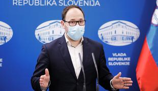 Minister Vrtovec razkril pomembne novosti v javnem potniškem prometu