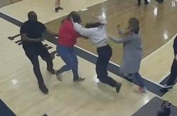 Pretep dveh mam na tekmi katoliške mladinske lige #video