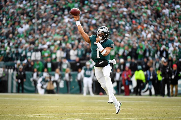 Jalen Hurts naslova prvaka NFL še nima. | Foto: Reuters