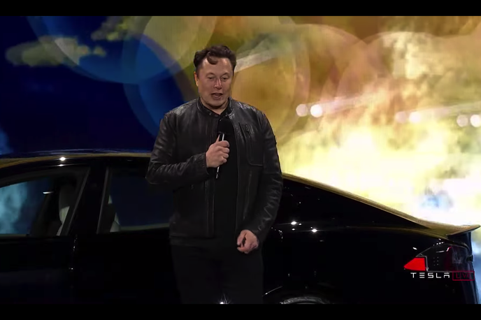 Elon Musk tesla model s plaid