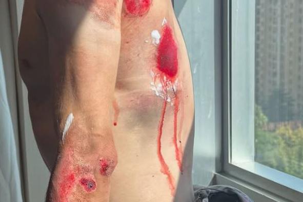 Padec pred ciljem razredčil skupino šprinterjev, Francoz do zmage  #video