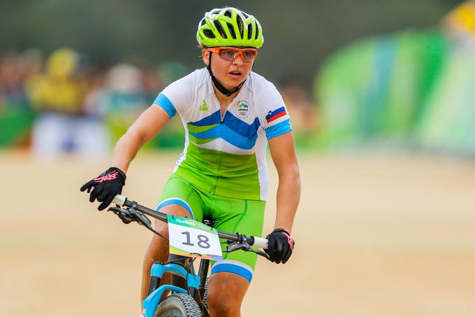 Tanja Žakelj je že vrsto let najboljša slovenska gorska kolesarka. | Foto: Stanko Gruden, STA