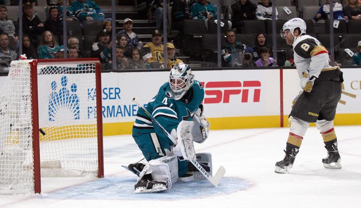 Tako je v torek s 400. zadetkom v ligi NHL postal rekorder po številu zaporednih odigranih tekem − nanizal jih je 990. | Foto: Guliverimage/Vladimir Fedorenko