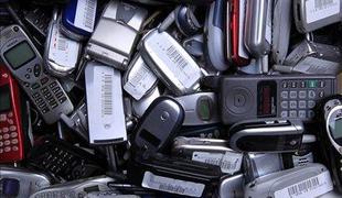 Prvi klic z mobitelom praznuje 20 let
