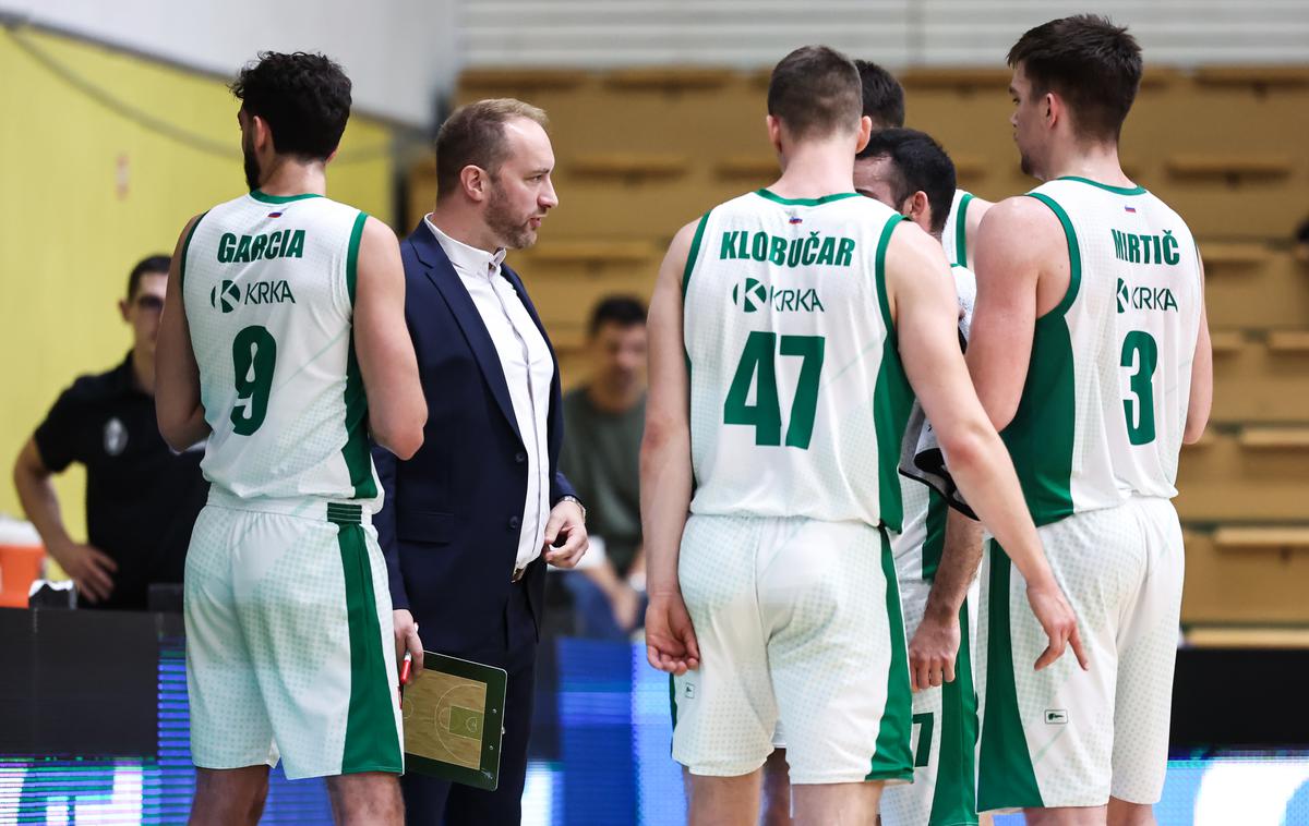 Krka Studentski Centar | Krko ni imela težav z Zlatorogom. | Foto Aleš Fevžer