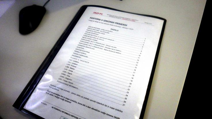 Tudi kontrolorji zračnega prometa morajo v izrednih okoliščinah upoštevati vnaprej pripravljene postopke. | Foto: 