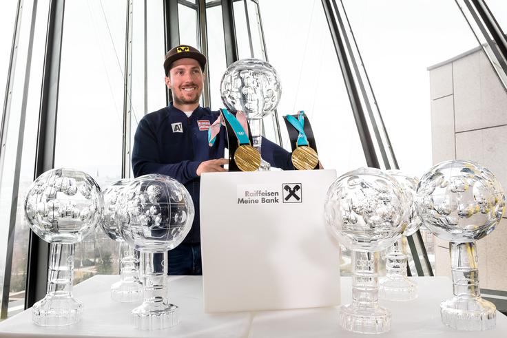 Začnimo pri alpskem smučanju, kjer takega osipa velikanov kot ravno v leti 2019, še ni bilo. Prvi je tukaj Marcel Hirscher, ki je bil kar osem sezon zapored v boju za skupno zmago svetovnega pokala nedosegljiv. Ob tem je osvojil še ducat malih globusov, devet kolajn na svetovnih prvenstvih in tri na olimpijskih igrah. Števec zmag svetovnega pokala se je zaustavil pri številki 68, temu pa je dodal še 47 drugih in 24 tretjih mest. | Foto: Sportida