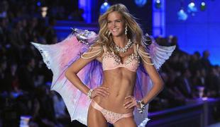 Victoria Secret angelčki s ponesrečenim božičnim voščilom