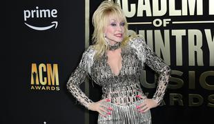 Neuničljiva Dolly Parton razkrila, kako bi si želela umreti
