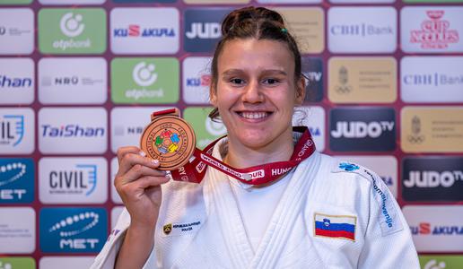 Metka Lobnik po veliki zmagi v četrtfinalu na koncu bronasta