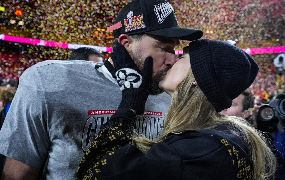 Travis Kelce Taylor Swift | Javnost je dolgo ugibala, ali sta par.  | Foto Guliverimage