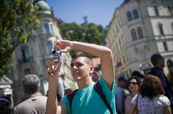 Tuji turisti občudujejo videz Ljubljane, a kritizirajo promet