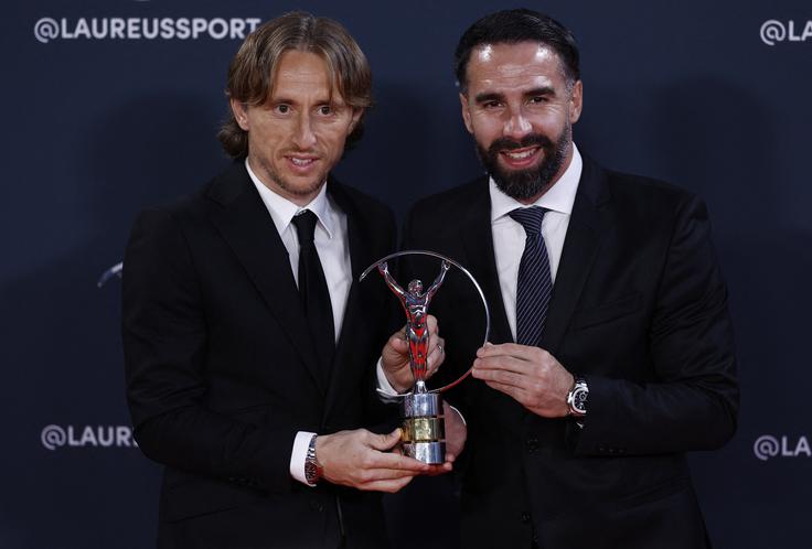 V imenu Reala sta nagrado prevzela Dani Carvajal in Luka Modrić. | Foto: Reuters