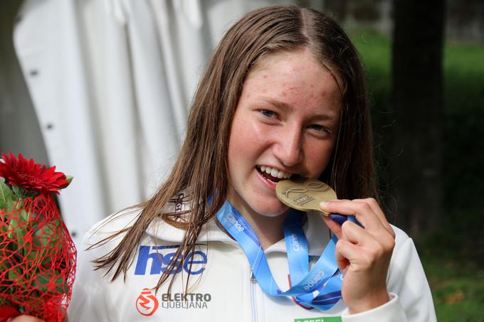 Eva Alina Hočevar je na največjih mladinskih tekmovanjih osvojila sedem medalj. | Foto: Nina Jelenc