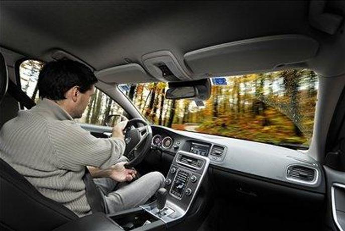 Varnostno samodejno zaviranje zdaj tudi s stereo kamero