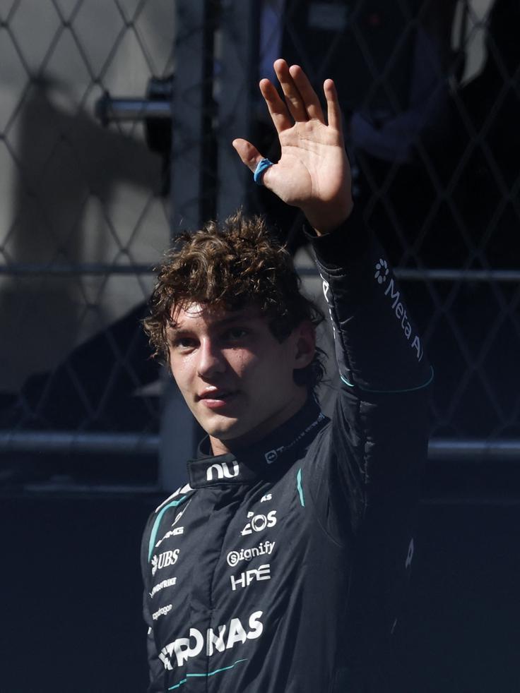 Kimi Antonelli zdaj že lahko razmišlja o lovoriki. | Foto: Reuters