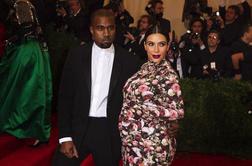 Kim Kardashian: Z otrokom greva na Kanyejevo turnejo