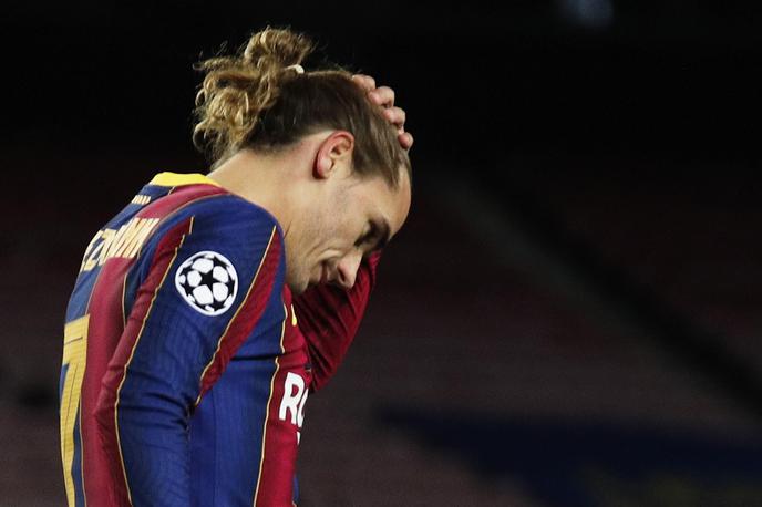 Barcelona Juventus | Antoine Griezmann se je lahko le držal za glavo po novem neuspehu Barcelone. | Foto Reuters