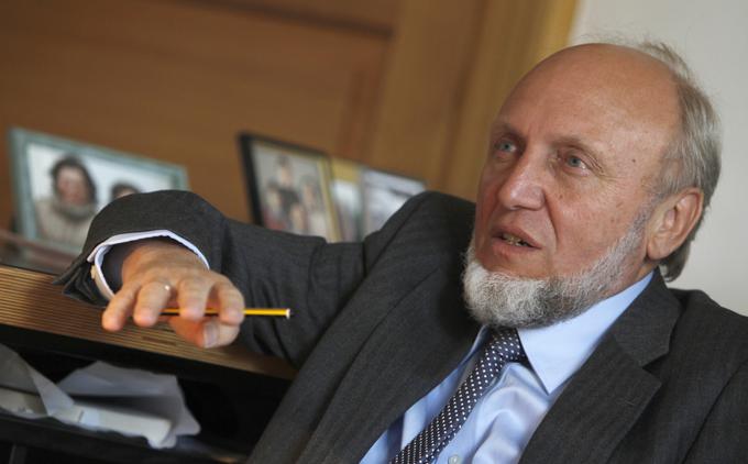 Pod eno najbolj odmevnih študij se je podpisal Hans-Werner Sinn, upokojeni ekonomist in nekdanji predsednik inštituta IFO v Münchnu. | Foto: Reuters